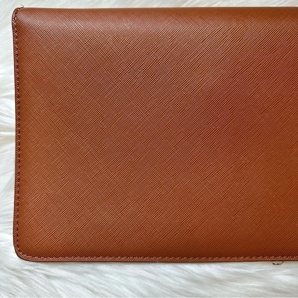 Lovevook Brown Envelope Wristlet
